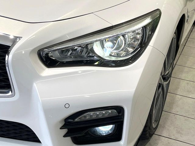 �yLED�w�b�h���C�g�z���V����ԑ��s�����ǍD�Ȏ��E���m�ۂ����S���ĉ^�]�ł��鍂�P�xLED�w�b�h���C�g�𑕔�!�_�����x�������A����d�͂��}�����Ă��܂��B