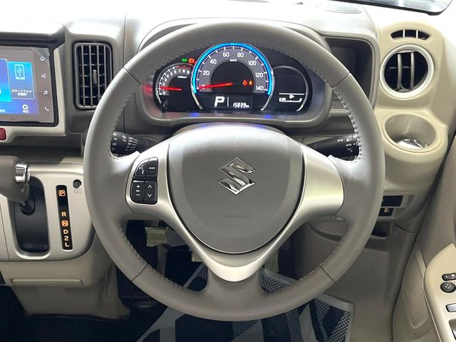 �y�����v�����X�e�A�����O�z�㎿�Ȋv���g�p���邱�ƂŁA��ɂ����������݂ƂĂ��^�]���₷���n���h���ł���