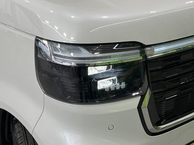 �yLED�w�b�h���C�g�z���V����ԑ��s�����ǍD�Ȏ��E���m�ۂ����S���ĉ^�]�ł��鍂�P�xLED�w�b�h���C�g�𑕔�!�_�����x�������A����d�͂��}�����Ă��܂��B