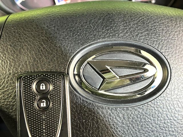 �y�L�[�t���[�V�X�e���z�J�o����|�P�b�g�ɓ��ꂽ�܂܂ł��h�A�̎{���E�������\�ȃX�}�[�g�L�[�𑕔��B�G���W���̃I���E�I�t�����J�M�����o���K�v����������Ƃ��Ă��֗��ł���