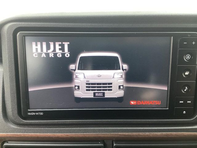 �y�����i�r�z�l�C�̏����i�r�𑕔��B�I�[�f�B�I�@�\���[�����Ă���ABluetooth�ڑ�����΂������̃X�}�z��MP3�v���C���[�̉��y���Đ��\!�����̉^�]������Ɋy�����Ȃ�܂�!!