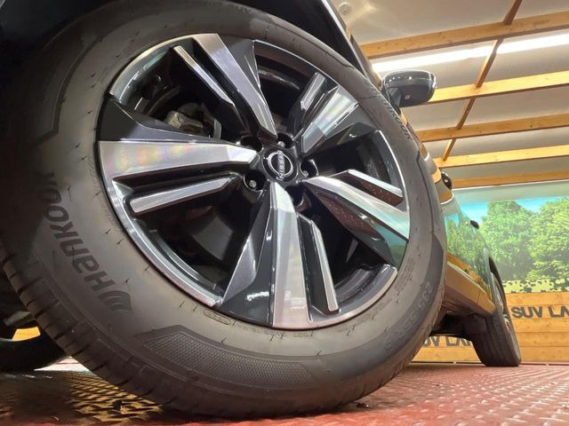 �y����19�C���`�A���~�z�C�[���z�O�ςɃ}�b�`���������A���~�z�C�[���𑕒����Ă���܂��B�e��ЊO�A���~�z�C�[����A�X�^�b�h���X�^�C�����戵�����Ă���܂��B���񂲑��k����������