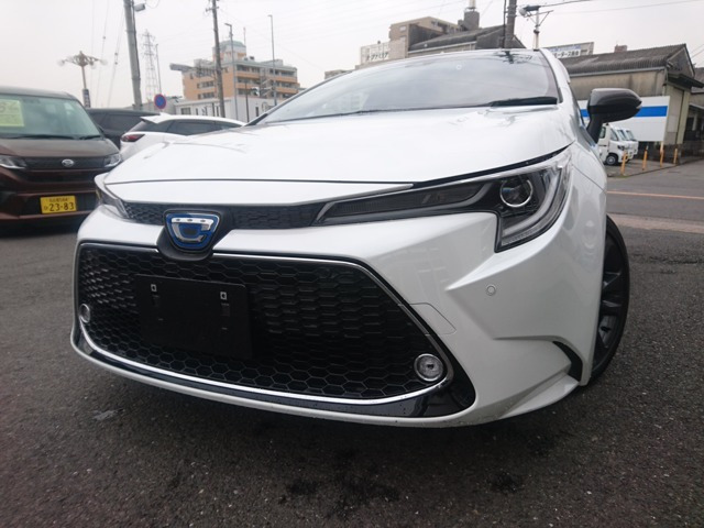 カローラツーリング1.8 ハイブリッド W×B