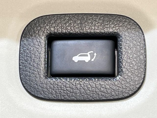 �y�p���[�o�b�N�h�A�z�X�}�[�g�L�[��^�]�Ȃ̃{�^�������������Ń��A�Q�[�g�������ŊJ���܂�!�ו��������Ă��鎞��A�����ʒu�ɂ���o�b�N�h�A��߂�ۂɕ֗��ȋ@�\�ł���