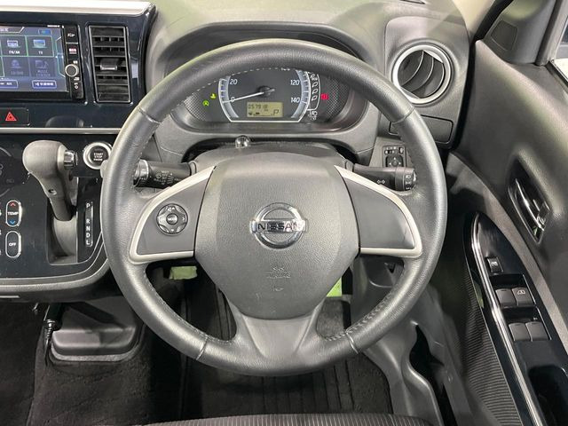 �y�X�e�A�����O�X�C�b�`�z�^�]���A�O������ڐ������炷���ƂȂ��A�I�[�f�B�I���̑��삪�\�ȕ֗��@�\!���S&���K�ȃh���C�u�����o���Ă���܂���