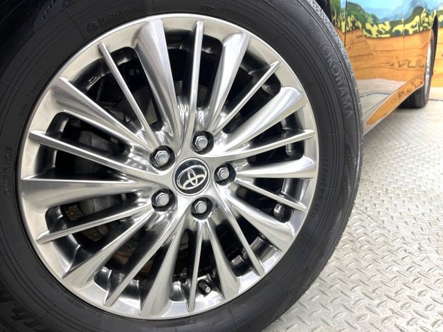 �y����17�C���`�A���~�z�C�[���z�O�ςɃ}�b�`���������A���~�z�C�[���𑕒����Ă���܂��B�e��ЊO�A���~�z�C�[����A�X�^�b�h���X�^�C�����戵�����Ă���܂��B���񂲑��k����������