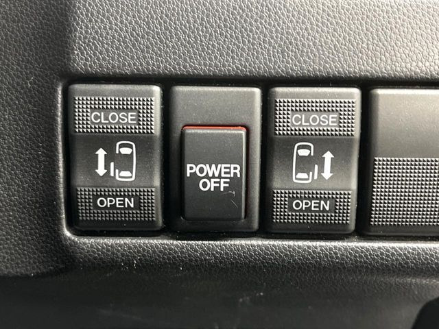 �y�����p���[�X���C�h�h�A�z�X�}�[�g�L�[��^�]�Ȃ̃X�C�b�`�Ō�ȗ����X���C�h�h�A�̊J���\���d��������͂����ăh�A���J����K�v�������A�����Ȃ��q�l�ł��ȒP�ɊJ���߂ł����K�ł���