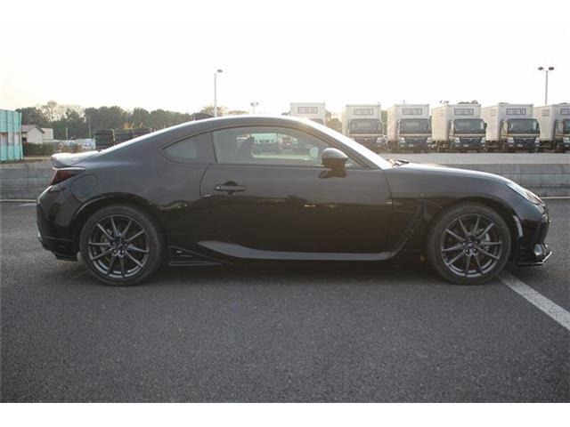 ���Ǝҗl�ւ̔̔��͂��f�肳���Ă��������܂��B �Ԍ������ԗ��̏ꍇ�́A�Ԍ����擾�������x�������z�ŕ\�����Ă���܂��B