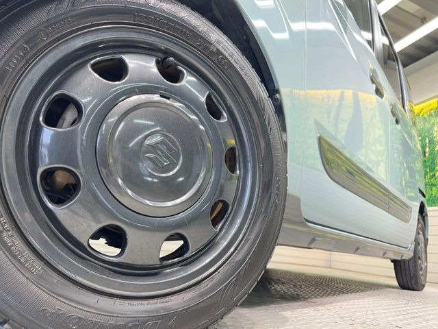 �y����14�C���`�z�C�[���z�O�ςɃ}�b�`���������z�C�[���𑕒����Ă���܂��B�e��ЊO�A���~�z�C�[����A�X�^�b�h���X�^�C�����戵�����Ă���܂��B���񂲑��k����������