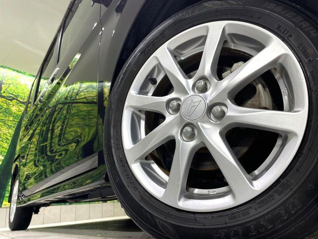 �y����14�C���`�A���~�z�C�[���z�O�ςɃ}�b�`���������A���~�z�C�[���𑕒����Ă���܂��B�e��ЊO�A���~�z�C�[����A�X�^�b�h���X�^�C�����戵�����Ă���܂��B���񂲑��k����������