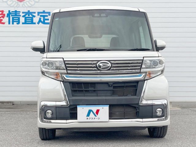 弊社では、全車『修復歴なし』のお車のみ取り扱っております。専任バイヤーによる厳選した仕入れの後、入庫後の車両チェックを行い、ネクステージが認定した高品質な中古車をご提供しております。
