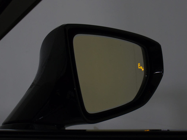 ブラインドスポットモニターBSM!後方の死角も音波システムにてサポート致します!!