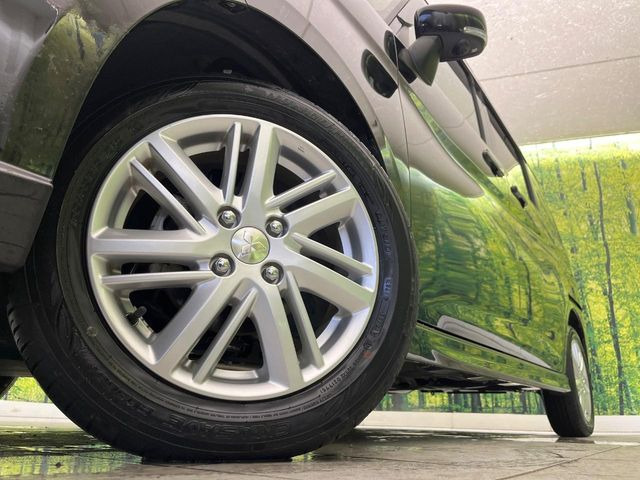 �y����15�C���`�A���~�z�C�[���z�O�ςɃ}�b�`���������A���~�z�C�[���𑕒����Ă���܂��B�e��ЊO�A���~�z�C�[����A�X�^�b�h���X�^�C�����戵�����Ă���܂��B���񂲑��k����������