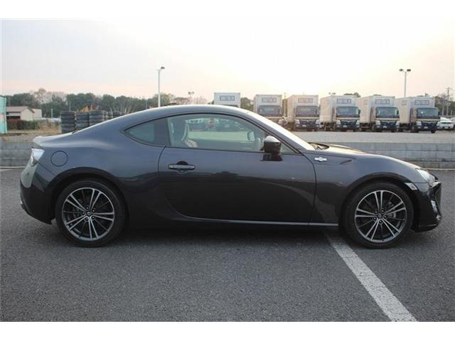 ���Ǝҗl�ւ̔̔��͂��f�肳���Ă��������܂��B �Ԍ������ԗ��̏ꍇ�́A�Ԍ����擾�������x�������z�ŕ\�����Ă���܂��B