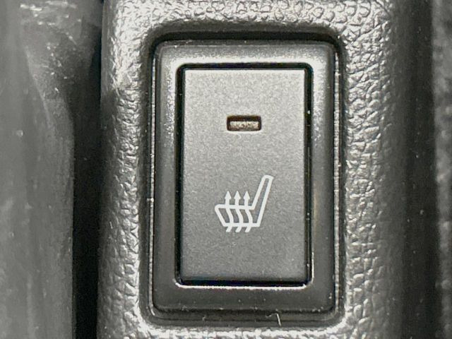 �y�p���[�V�[�g�z�X�C�b�`��ŊȒP�ɃV�[�g�̔��������\!�d��������͂�����܂���!���K�ȃV�[�g�|�W�V�����ɃZ�b�g���āA���K�ȃh���C�u�����y���݂��������B