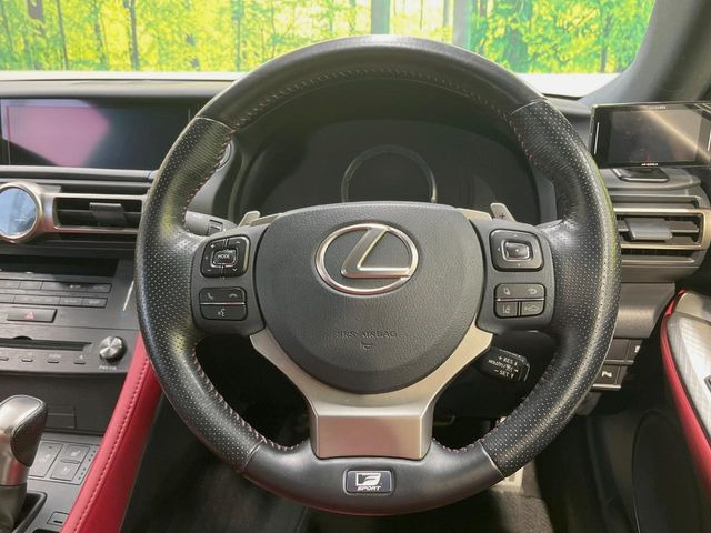 �y�����v�����X�e�A�����O�z�㎿�Ȋv���g�p���邱�ƂŁA��ɂ����������݂ƂĂ��^�]���₷���n���h���ł���