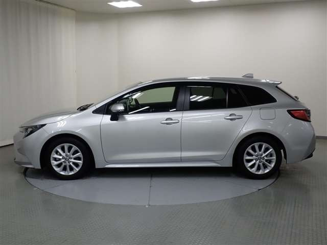 カローラツーリング1.8 ハイブリッド S