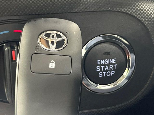 �y�L�[�t���[�V�X�e���z�J�o����|�P�b�g�ɓ��ꂽ�܂܂ł��h�A�̎{���E�������\�ȃX�}�[�g�L�[�𑕔��B�G���W���̃I���E�I�t�����J�M�����o���K�v����������Ƃ��Ă��֗��ł���