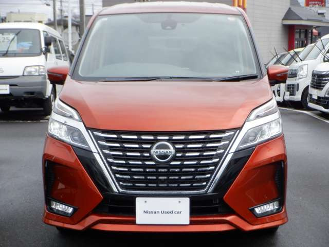 セレナ2.0 ハイウェイスターV 4WD