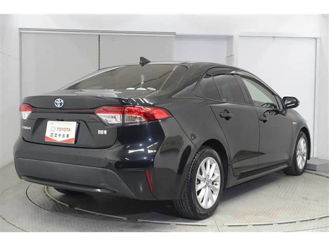 カローラ1.8 ハイブリッド S