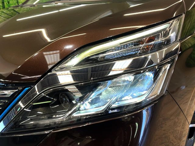 �yLED�w�b�h���C�g�z���V����ԑ��s�����ǍD�Ȏ��E���m�ۂ����S���ĉ^�]�ł��鍂�P�xLED�w�b�h���C�g�𑕔�!�_�����x�������A����d�͂��}�����Ă��܂��B