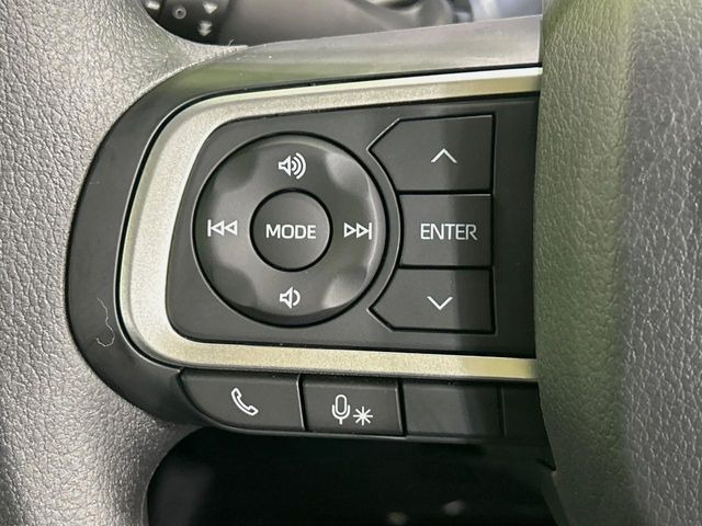 【ステアリングスイッチ】運転中、前方から目線をそらすことなく、オーディオ等の操作が可能な便利機能!安心&快適なドライブを演出してくれます♪