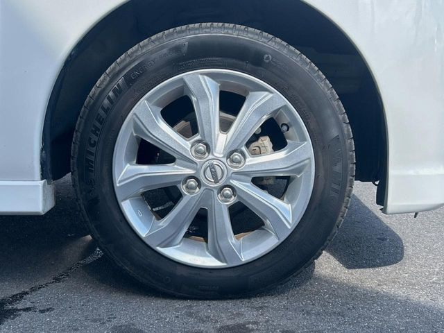 �y����14�C���`�A���~�z�C�[���z�O�ςɃ}�b�`���������A���~�z�C�[���𑕒����Ă���܂��B�e��ЊO�A���~�z�C�[����A�X�^�b�h���X�^�C�����戵�����Ă���܂��B���񂲑��k����������