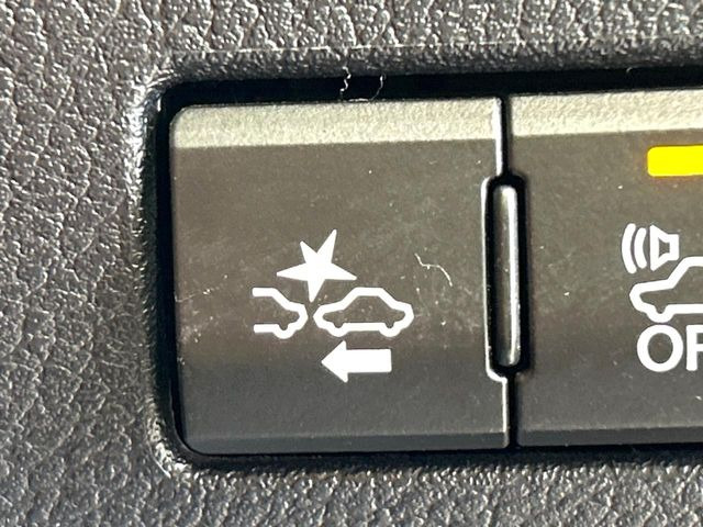 �y�v���N���b�V���Z�[�t�e�B�z�O���̎ԗ��������m���A�Փ˂������Ȏ��͌x��Œ��ӂ𑣂��A�u���[�L�𓥂ޗ͂��T�|�[�g�B�u���[�L�𓥂߂Ȃ������ꍇ�͏Փ˔�Q�y���u���[�L���쓮�A�Փˉ�����T�|�[�g���܂��B