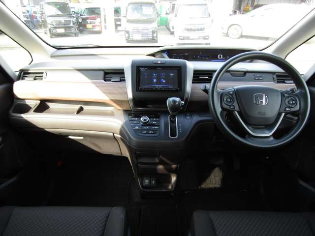 フリード+1.5 G ホンダセンシング 4WD