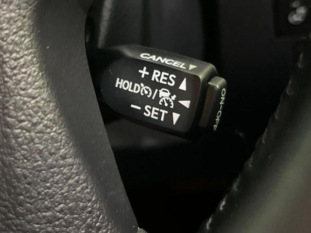 �y���[�_�[�N���[�Y�R���g���[���z�������H�ł̒��������s���y��!!�����ő��x��ۂN���[�Y�R���g���[�����A�Փˌy���V�X�e���ƘA�g���A�O���̎ԗ������m���ĎԊԂ�ۂ悤�ɑ��x���߂��Ă���܂�!!