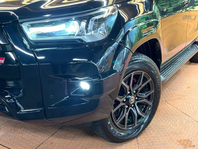 �yLED�w�b�h���C�g�z���V����ԑ��s�����ǍD�Ȏ��E���m�ۂ����S���ĉ^�]�ł��鍂�P�xLED�w�b�h���C�g�𑕔�!�_�����x�������A����d�͂��}�����Ă��܂��B