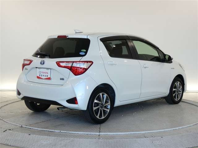 ヴィッツ1.5 ハイブリッド U