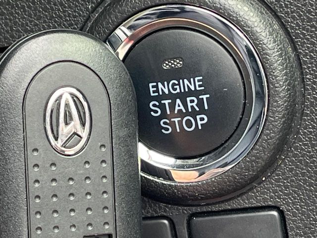 �y�L�[�t���[�V�X�e���z�J�o����|�P�b�g�ɓ��ꂽ�܂܂ł��h�A�̎{���E�������\�ȃX�}�[�g�L�[�𑕔��B�G���W���̃I���E�I�t�����J�M�����o���K�v����������Ƃ��Ă��֗��ł���