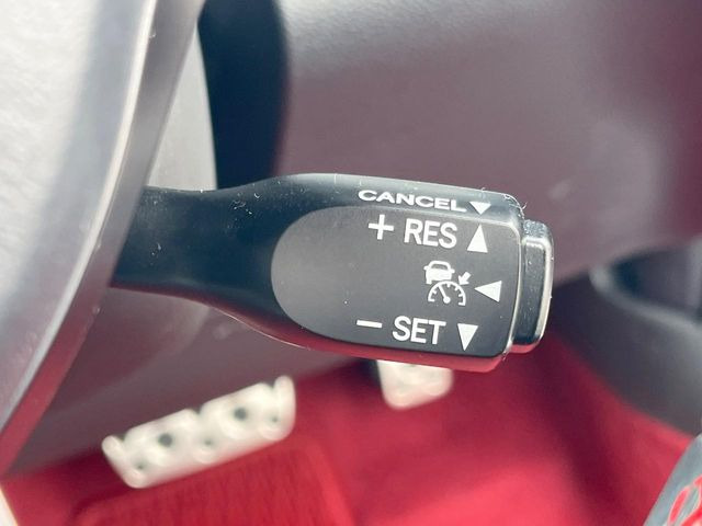 �y�N���[�Y�R���g���[���z�������H�����N���N���s�B�A�N�Z���𗣂��Ă���葬�x�ő��s���ł��A�������^�]���̕��S���y��!�����E�������ȒP�ȃX�C�b�`����Œ����ł��܂��B