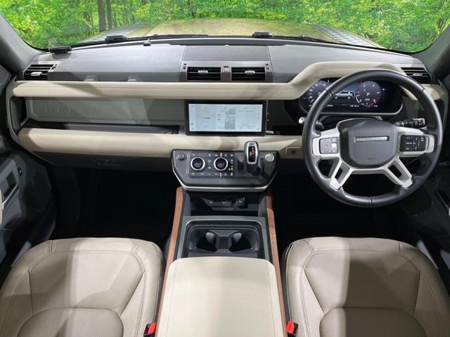 ディフェンダー110 S 3.0L D300 ディーゼル 4WD