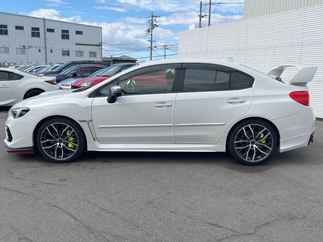 ☆全国のネクステージからお取り寄せが可能※!遠方の店舗に展示してあるクルマが気になる場合も、最寄りの店舗でご覧いただくことが可能です!是非私たちに要望をお聞かせください!※別途費用