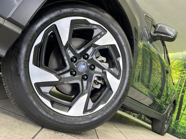 �y����18�C���`�A���~�z�C�[���z�O�ςɃ}�b�`���������A���~�z�C�[���𑕒����Ă���܂��B�e��ЊO�A���~�z�C�[����A�X�^�b�h���X�^�C�����戵�����Ă���܂��B���񂲑��k����������