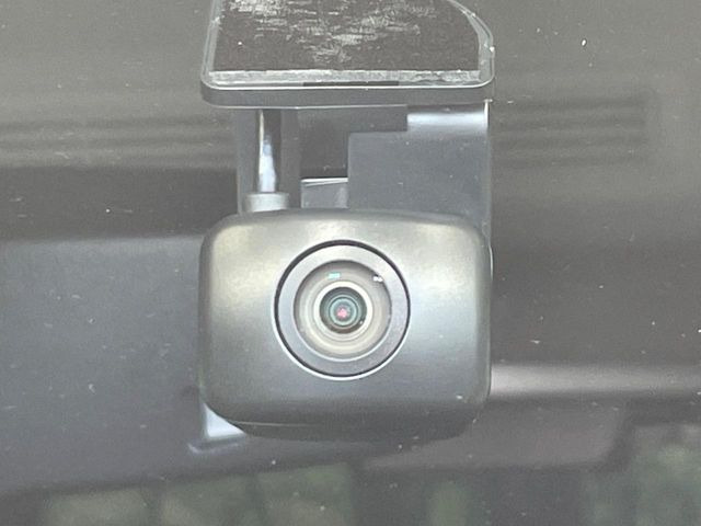 �y�v���p�C���b�g�z�������H�ł̒��������s���y��!!�a�؎��Ə��񑖍s�̃V�[���ŁA�A�N�Z���E�u���[�L�E�X�e�A�����O�������Ő��䂵�A�������^�]�̕��S���y�����Ă���܂���