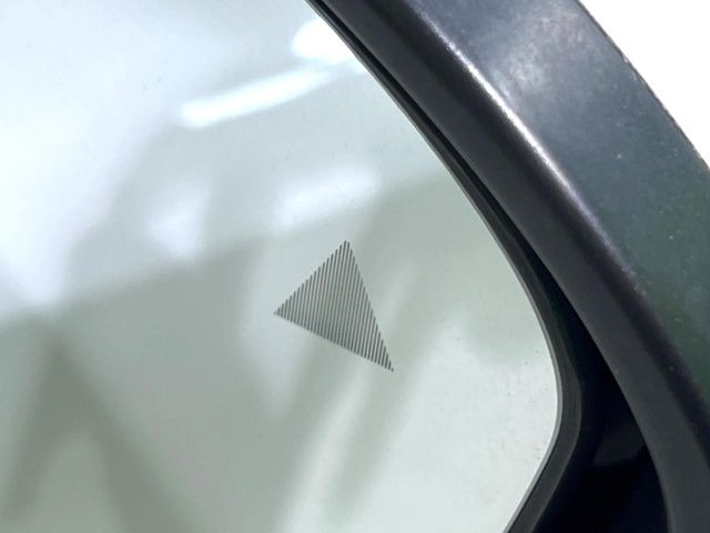 �y������p���m�z���s���A�h�A�~���[�̎��p�ɂȂ�₷���ӏ��Ɍ㑱�Ԃ��ڋ߂���ƃT�C�h�~���[�t�߂Ɍx����\���A�h���C�o�[�ɒ��ӊ��N�����Ă���܂��B