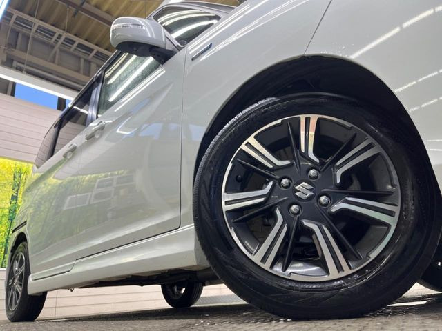 �y����15�C���`�A���~�z�C�[���z�O�ςɃ}�b�`���������A���~�z�C�[���𑕒����Ă���܂��B�e��ЊO�A���~�z�C�[����A�X�^�b�h���X�^�C�����戵�����Ă���܂��B���񂲑��k����������