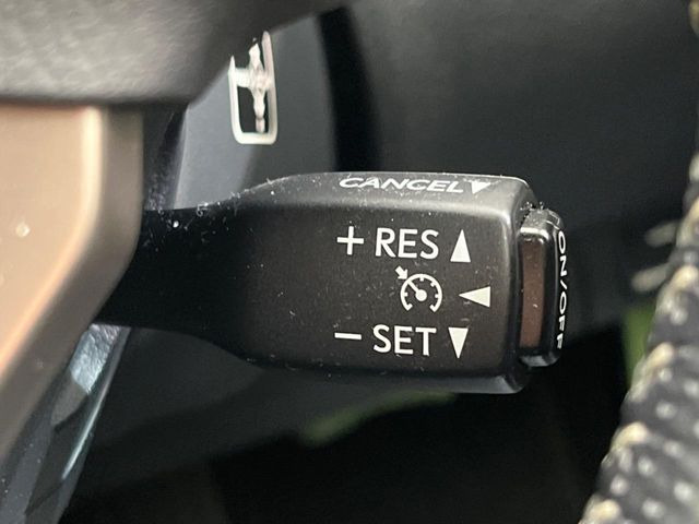 �y�N���[�Y�R���g���[���z�������H�����N���N���s�B�A�N�Z���𗣂��Ă���葬�x�ő��s���ł��A�������^�]���̕��S���y��!�����E�������ȒP�ȃX�C�b�`����Œ����ł��܂��B