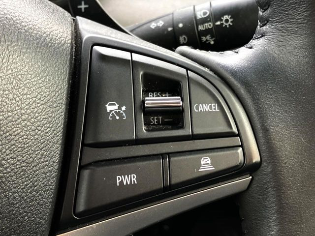 【アダプティブクルーズコントロール】高速道路での長距離走行が楽に!!自動で速度を保つクルーズコントロールが、衝突軽減システムと連携し、前方の車両を感知して車間を保つように速度調節してくれます!!