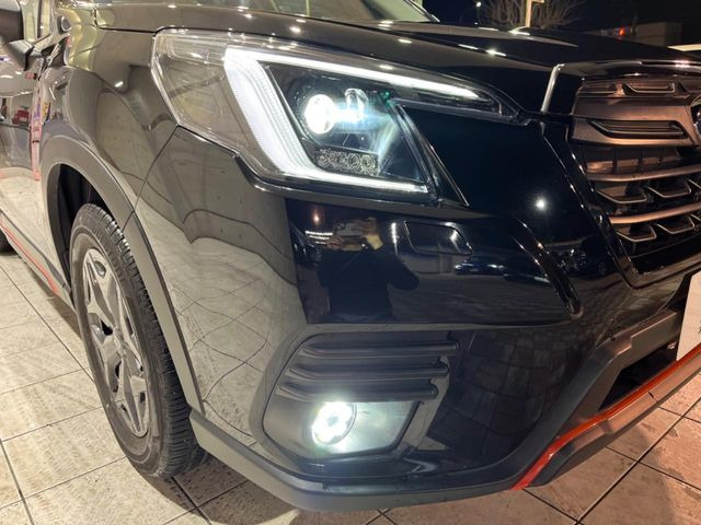 �yLED�w�b�h���C�g�z���V����ԑ��s�����ǍD�Ȏ��E���m�ۂ����S���ĉ^�]�ł��鍂�P�xLED�w�b�h���C�g�𑕔�!�_�����x�������A����d�͂��}�����Ă��܂��B