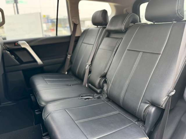 お電話・メールにてご質問・ご相談などお気軽にしてください^^もちろんご来店していただき、直接お車をご覧になってください。試乗もご対応させていただきますので、スタッフ一同お待ちしております。