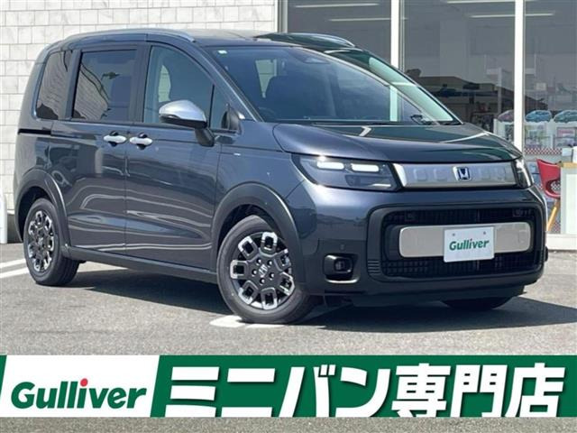 フリード1.5 e:HEV クロスター