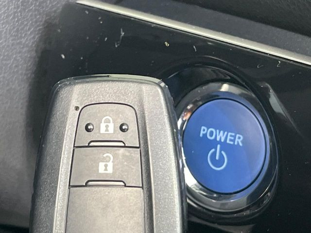 �y�X�}�[�g�L�[�z�J�o����|�P�b�g�ɓ��ꂽ�܂܂ł��h�A�̎{���E�������\�ȃX�}�[�g�L�[�𑕔��B�G���W���̃I���E�I�t�����J�M�����o���K�v����������Ƃ��Ă��֗��ł���