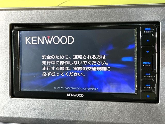 �y�i�r�Q�[�V�����z�g���₷���i�r�ŖړI�n�܂ł�������ē����Ă���܂��B�e��I�[�f�B�I�Đ��@�\���[�����Ă���A���Ԃ̉^�]������Ɋy�����Ȃ�܂�!!