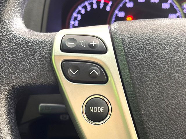 �y�X�e�A�����O�X�C�b�`�z�^�]���A�O������ڐ������炷���ƂȂ��A�I�[�f�B�I���̑��삪�\�ȕ֗��@�\!���S&���K�ȃh���C�u�����o���Ă���܂���