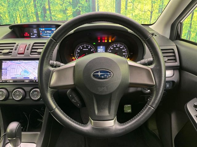 �y�����v�����X�e�A�����O�z�㎿�Ȋv���g�p���邱�ƂŁA��ɂ����������݂ƂĂ��^�]���₷���n���h���ł���