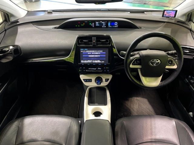 プリウス1.8 A プレミアム